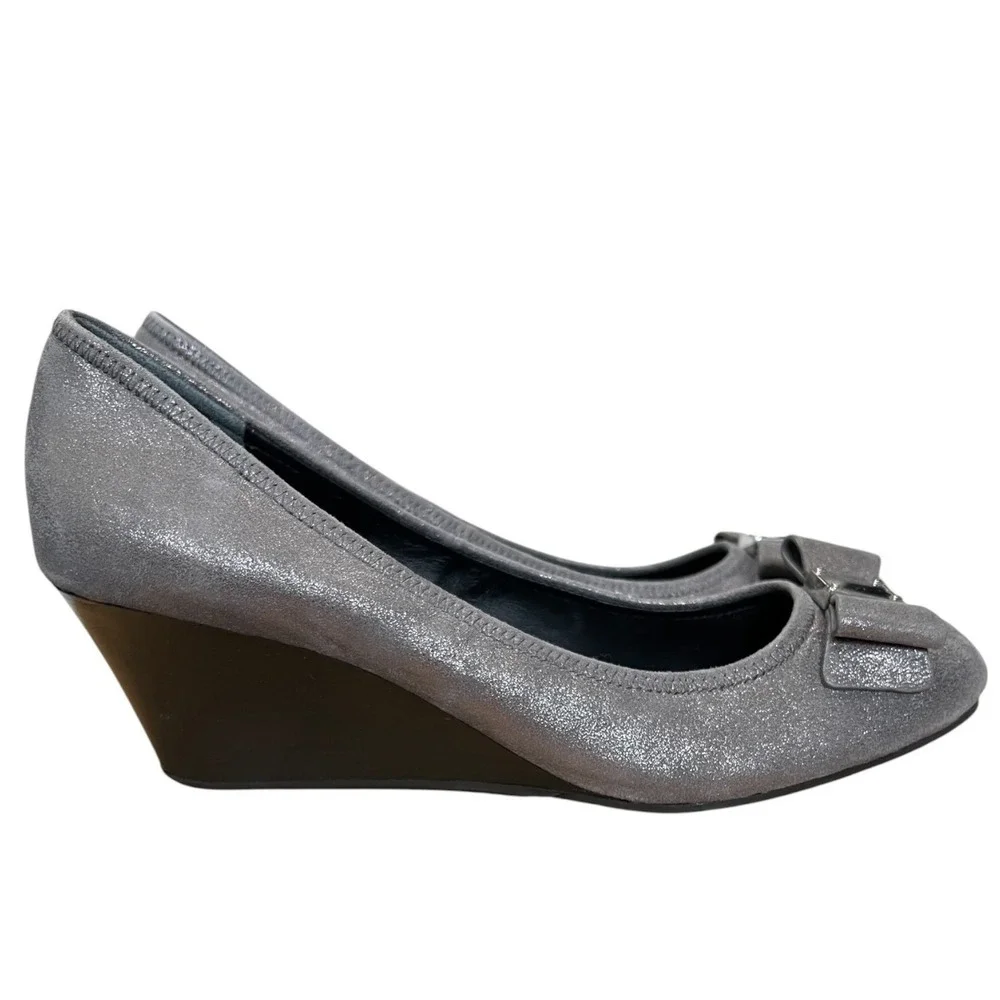 Cole Haan Women's Tali Bow Wedge Pewter Metallic Silver Pumps W01604 - Size 10B